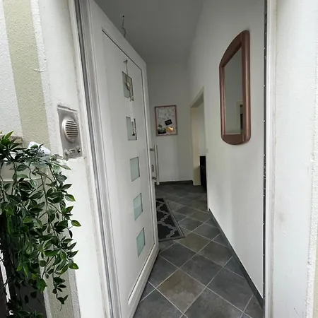 Majas * Adenau